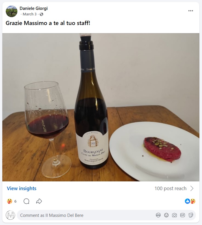 Bourgogne Domaine Rebourgeon-Mure 2022 accanto a una tartare di carne